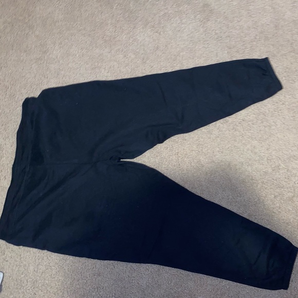 GAP black sweatpants, size XL - Picture 3 of 4